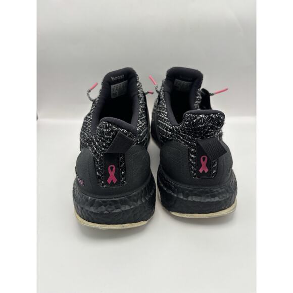 Athletic_Shoes